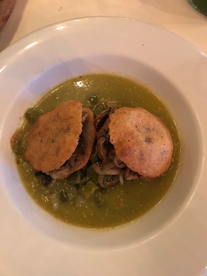 review photo of La Hoja Verde Plato Verde Mexicano shared by @jtstep on 14 Aug 2018 - review