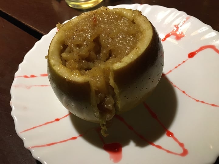 review photo of Places Restaurant & Bar Apple pie shared by @vegelsa on 21 Feb 2020 - review