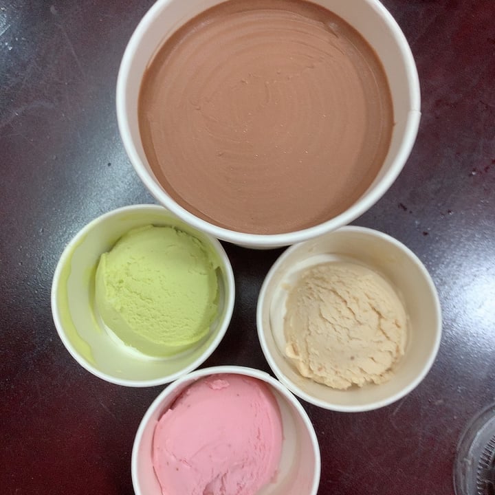 photo of Vegan Ice-cream homemade Vegan Ice cream shared by @vyvegan on  14 Jul 2022 - review
