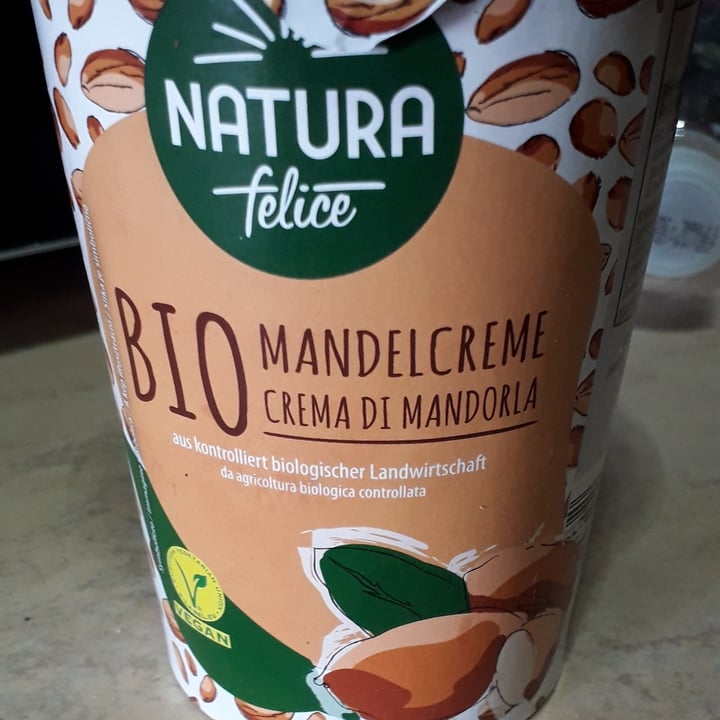 photo of Natura Felice Bio Crema di Mandorla shared by @lagio on  18 Jun 2022 - review