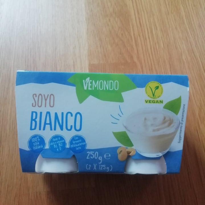 review photo of Vemondo Almond yogurt shared by @laura1111 on 22 Sep 2022 - review