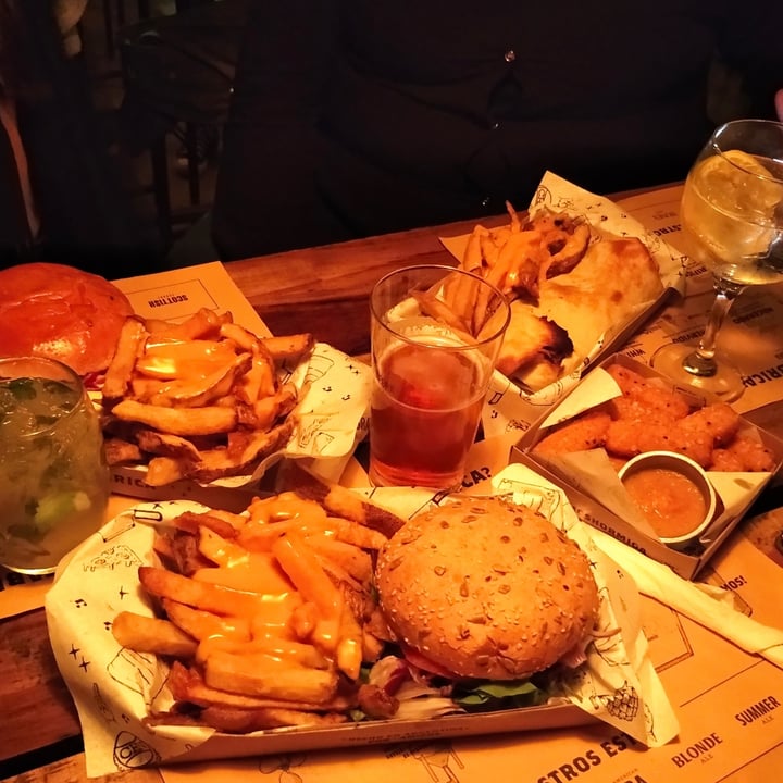 review photo of Cerveza Hormiga Negra San Miguel Hamburguesa De Lentejas shared by @nattygb on 29 Aug 2021 - review