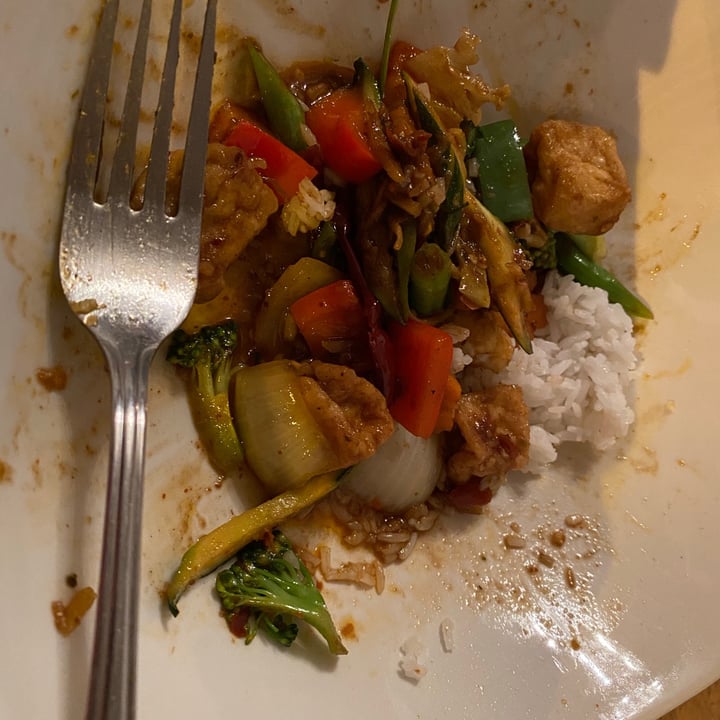 photo of Yindee's Tofu And Vegetable Stir fry shared by @tonivbrockhoven on  02 Aug 2021 - review