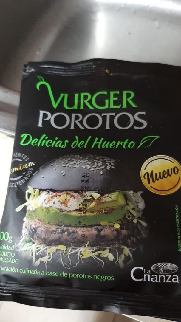 photo of La Crianza Hamburguesa Porotos Negros shared by @franutricion on  20 Feb 2020 - review