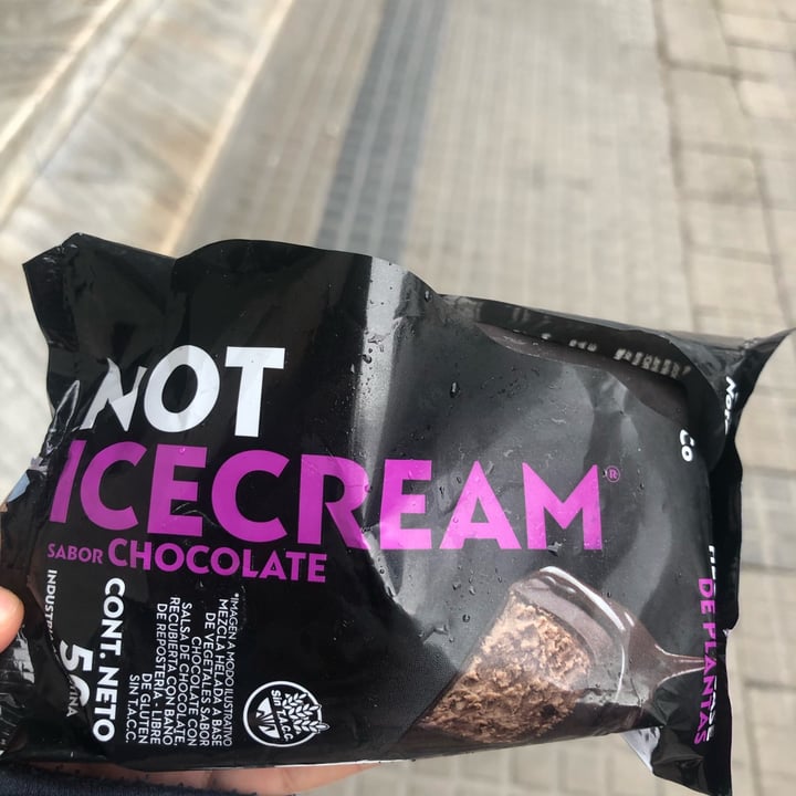 photo of NotCo Not Icecream sabor Chocolate Tabletas Hechas a Base de Plantas shared by @pao08 on  24 Nov 2021 - review