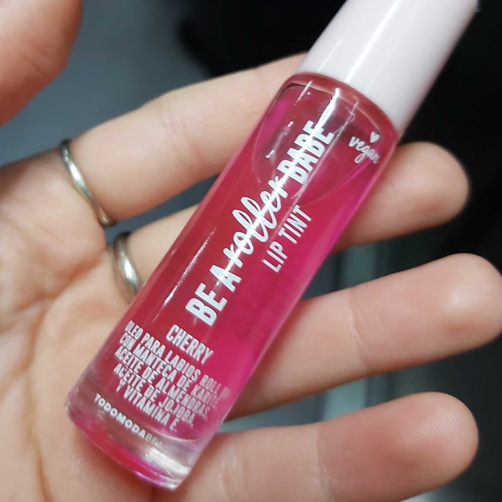 review photo of Todo moda Be a roller, babe Lip Tint shared by @comidanosangre on 29 Aug 2022 - review