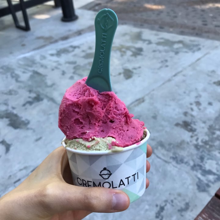 review photo of Cremolatti Helado De Pistacho shared by @valem19 on 25 Mar 2022 - review