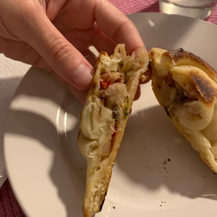photo of Flipper Pizza Empanada De Champiñones Con Panceta shared by @canica on  02 Apr 2021 - review