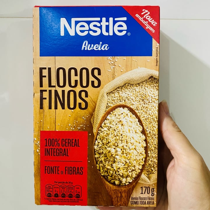 photo of Nestlé Aveia Flocos Finos - 100% Cereal Integral shared by @flaveg2022 on  23 Oct 2022 - review