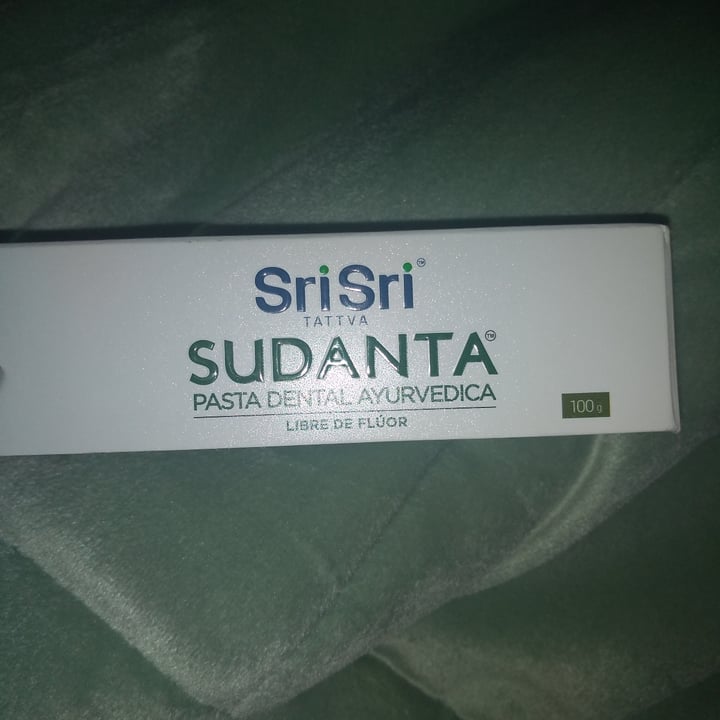 photo of SriSri Tattva Pasta Dental Ayurvédica Sudanta shared by @luzamirasoto on  03 Oct 2021 - review