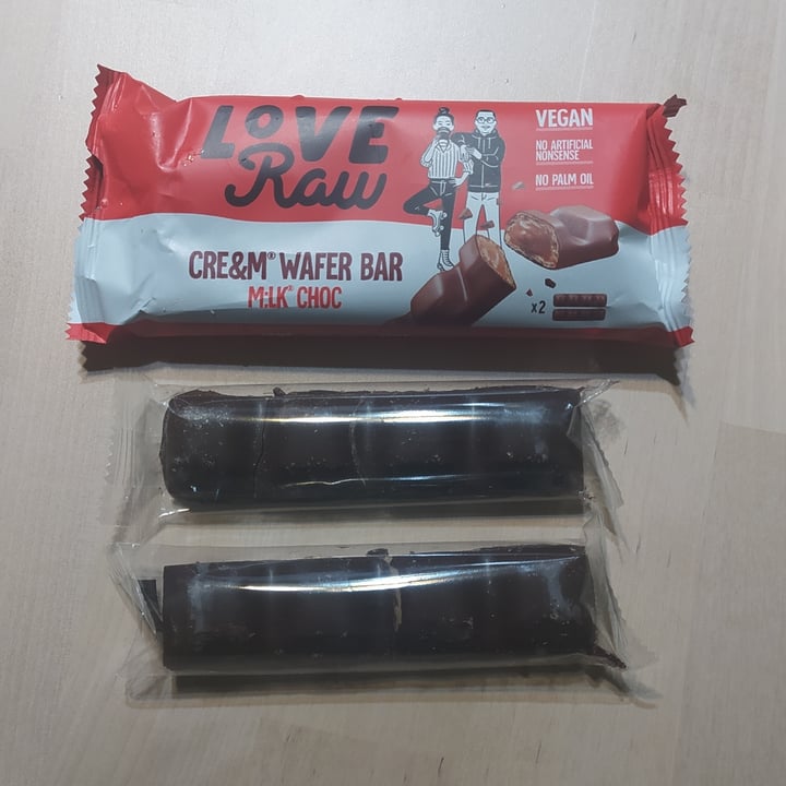 photo of LoveRaw Cre&m Filled Wafer Bars shared by @lalla2527 on  14 Dec 2022 - review