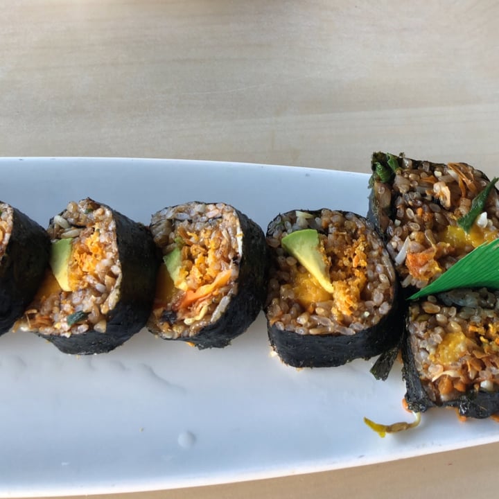 photo of Sushi-itto Isho Roll Vegan shared by @michocd on  19 Mar 2022 - review