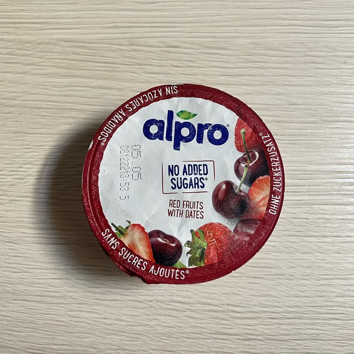 photo of Alpro Yogurt Frutti Rossi con Datteri shared by @samanthag on  09 Apr 2022 - review