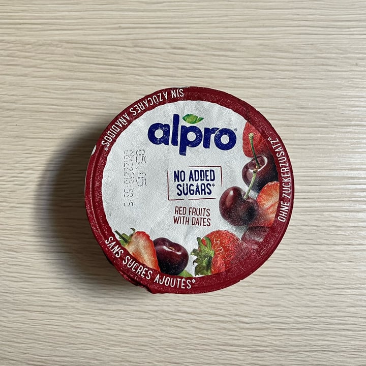 review photo of Alpro Yogurt Frutti Rossi con Datteri shared by @samanthag on 09 Apr 2022 - review