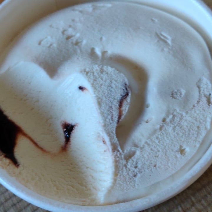 photo of Alpro 360 Velvety Chocolate Swirl shared by @victoriapalero on  29 Jul 2020 - review