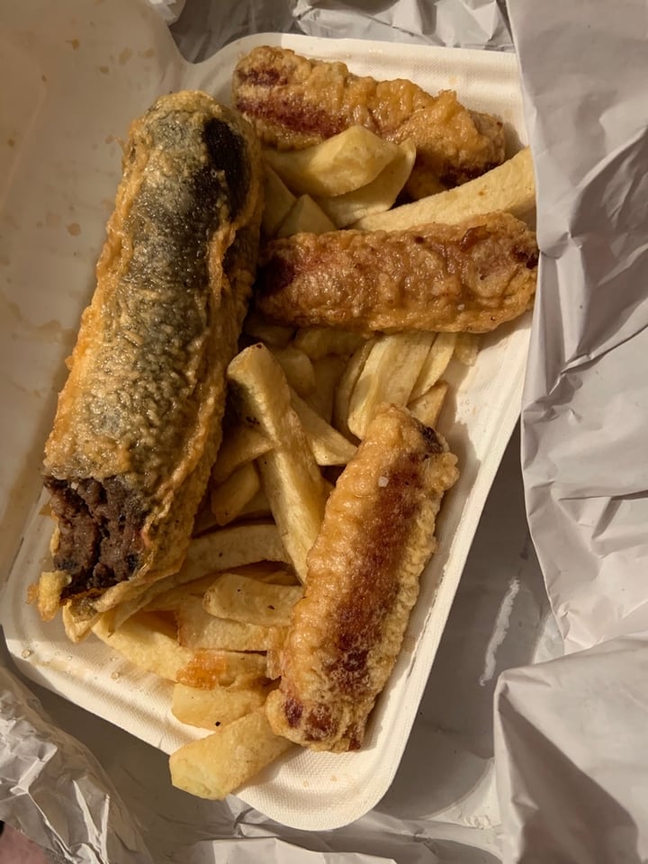 photo of The Kent Fish & Chip Shop Black Pudding Supper shared by @plantsareallweneed on  27 Dec 2019 - review