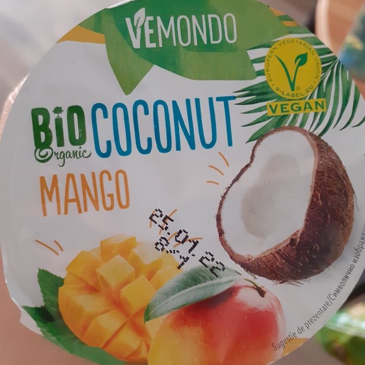 photo of Vemondo Bio coconut mango shared by @vegantonia92 on  10 Mar 2022 - review