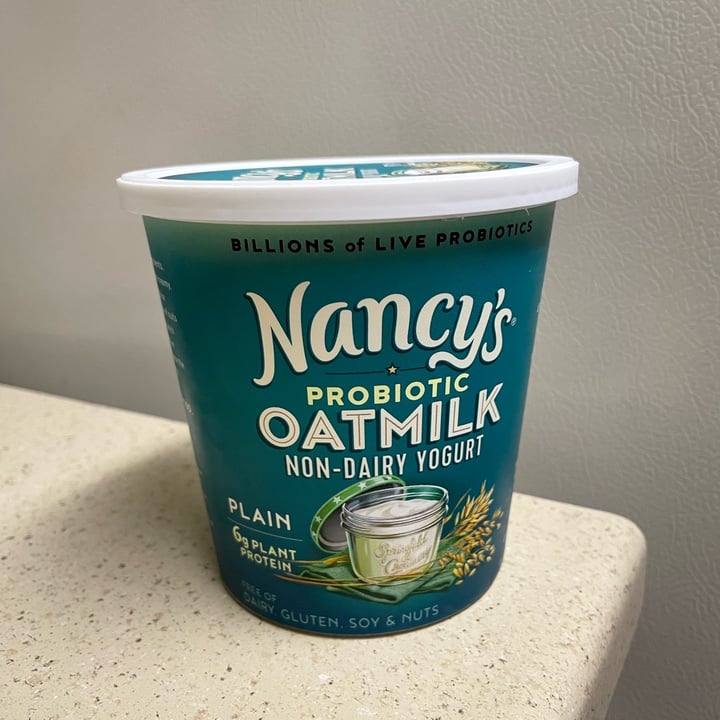 photo of Nancy's Yogurt Probiotic Oatmilk Non-Dairy Yogurt Plain shared by @natfb on  20 Apr 2022 - review