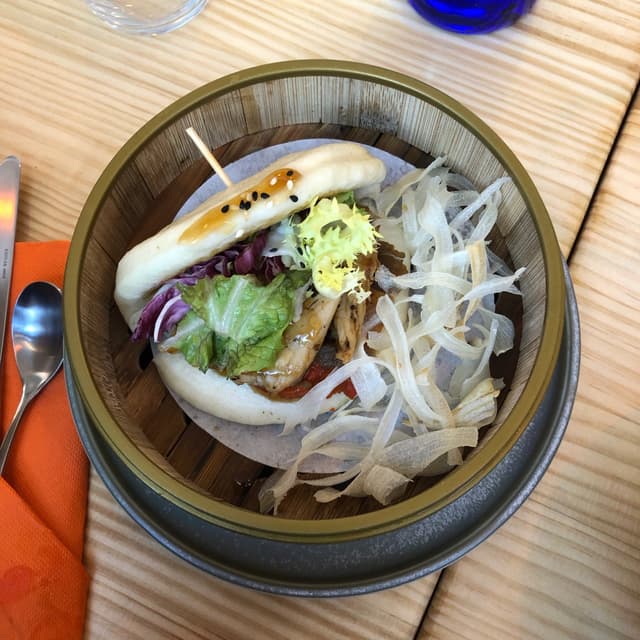 菜肴“Bao de Heura”的照片