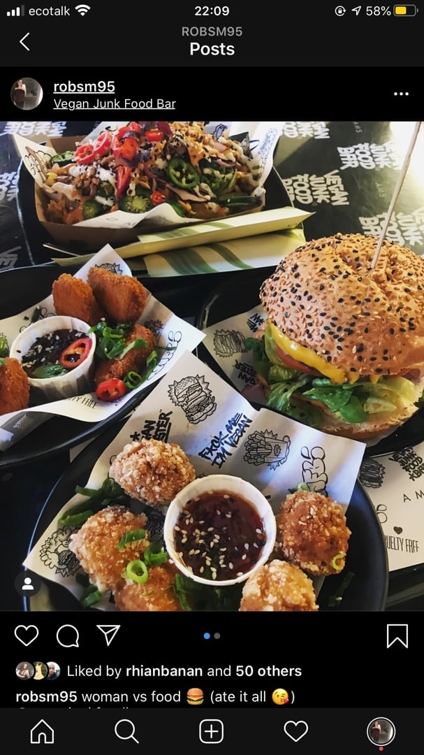photo of Vegan Junk Food Bar Burger shared by @robsm95 on  01 Jan 2020 - review