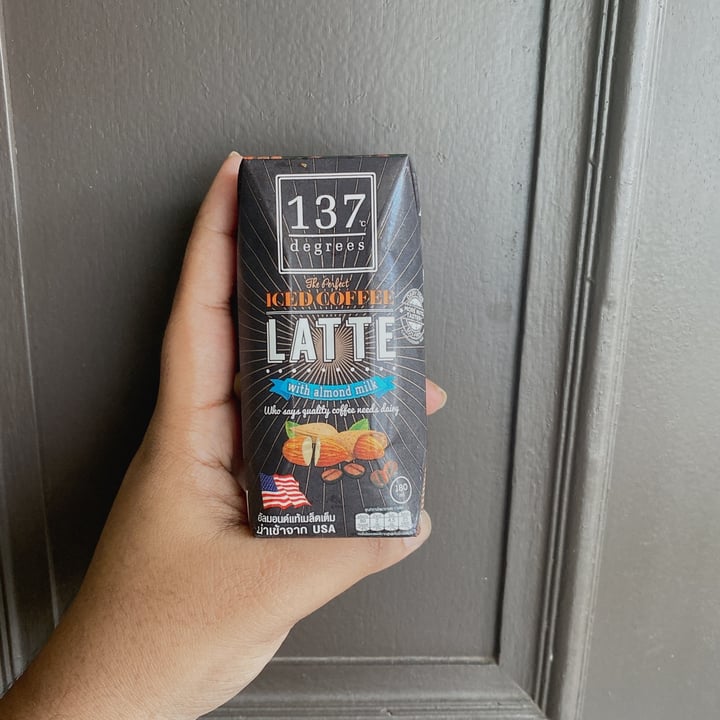 review photo of 137 degrees Almond Milk Iced Coffee Latte shared by @carboholic on 07 Nov 2021 - review