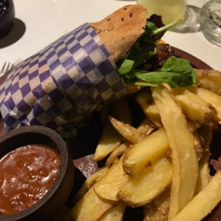 review photo of Wara espacio saludable Lomito de Seitán shared by @milonesadeseitan on 09 Feb 2021 - review