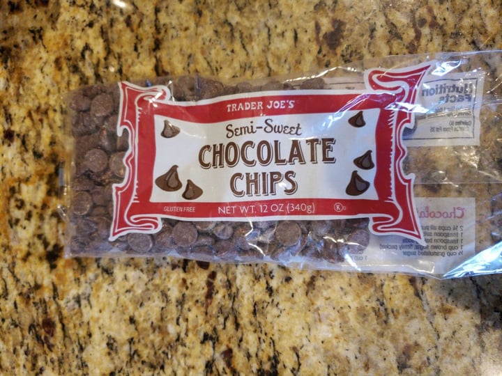 photo of Trader Joe's Chocolate Chips shared by @ambularfortheanimals on  07 Sep 2018 - review