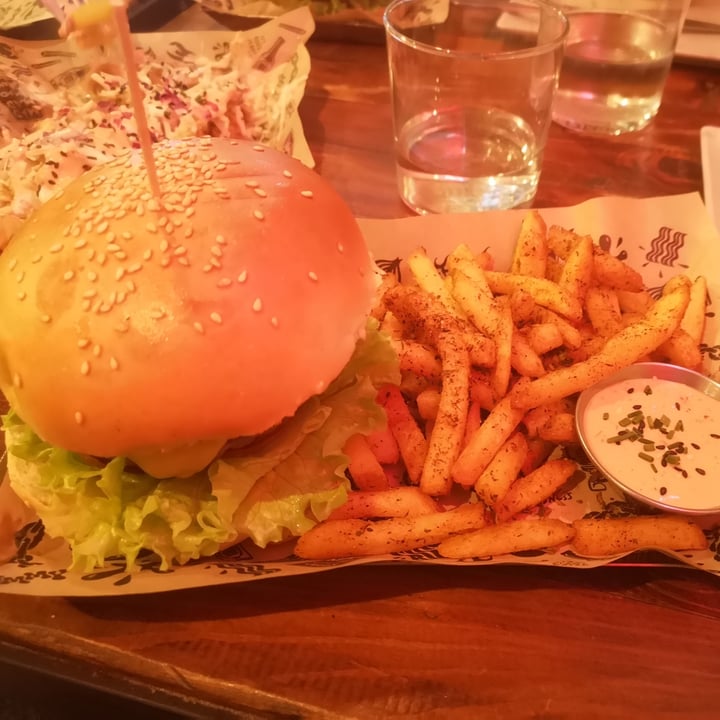 review photo of Mad Mad Vegan The mad signature shared by @martinapindaro on 19 Nov 2022 - review