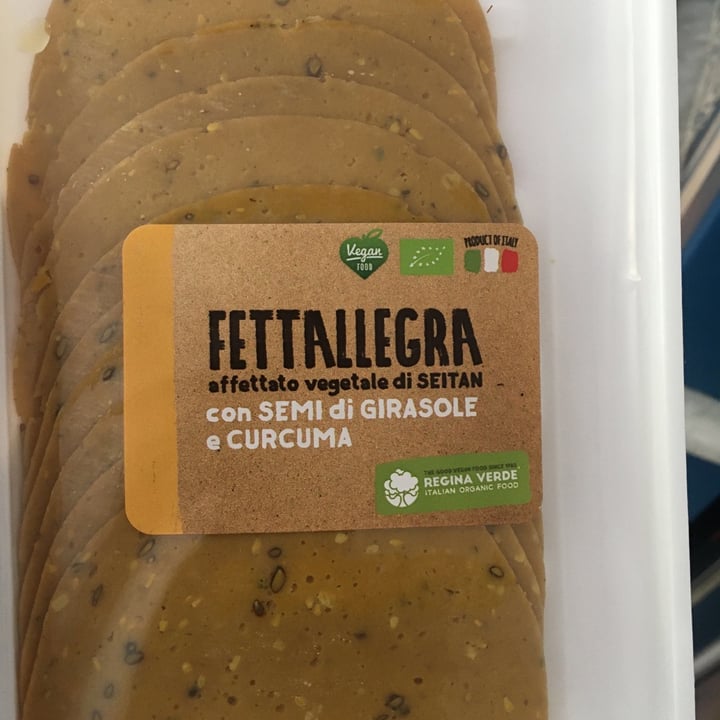 photo of Fettallegra Affettato di seitan con curcuma e semi di girasole shared by @danicont on  23 Apr 2021 - review
