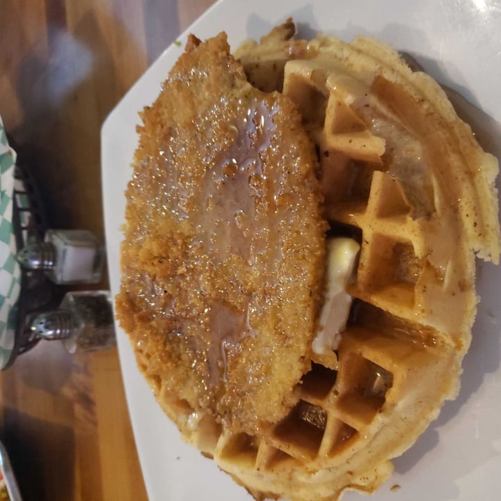 photo of Souley Vegan Seitan Chicken and Waffles shared by @snooch90 on  09 Mar 2019 - review