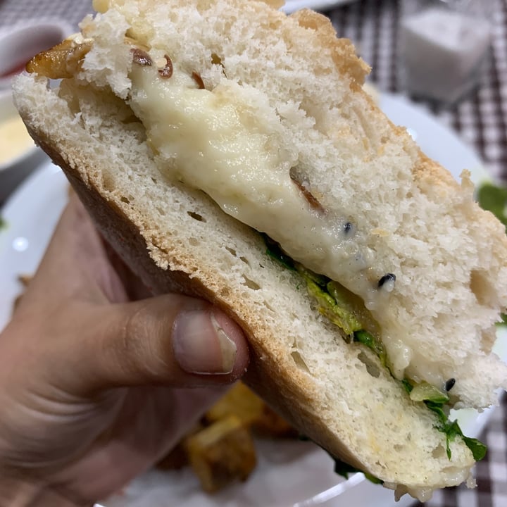 photo of El patio vegan Sándwich Vegan shared by @xcuasidelictualx on  14 Dec 2021 - review