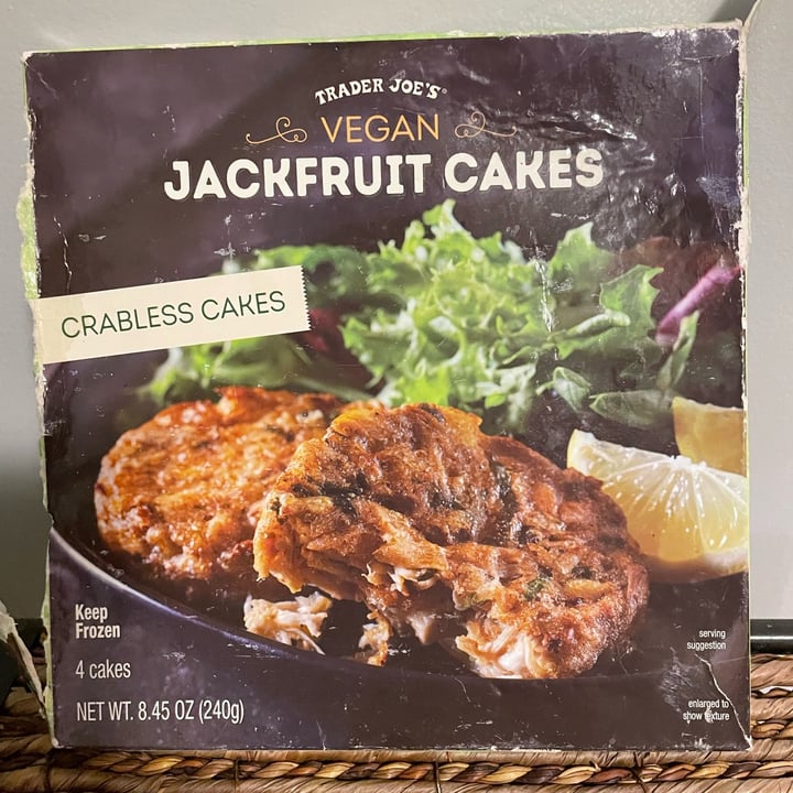 review photo of Trader Joe's Trader Joe’s Vegan Jackfruit Cakes shared by @katydidlinzy on 06 Nov 2022 - review