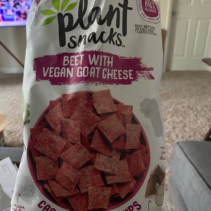 photo of Plant Snacks Beet with Vegan Goat Cheese Cassava Chips shared by @soulseashell on  21 Aug 2021 - review