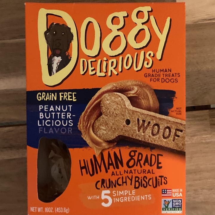 photo of Doggy Delirious Crunchy Biscuits Peanut Butter-Licious Flavor shared by @veganosaventureros on  17 Feb 2022 - review