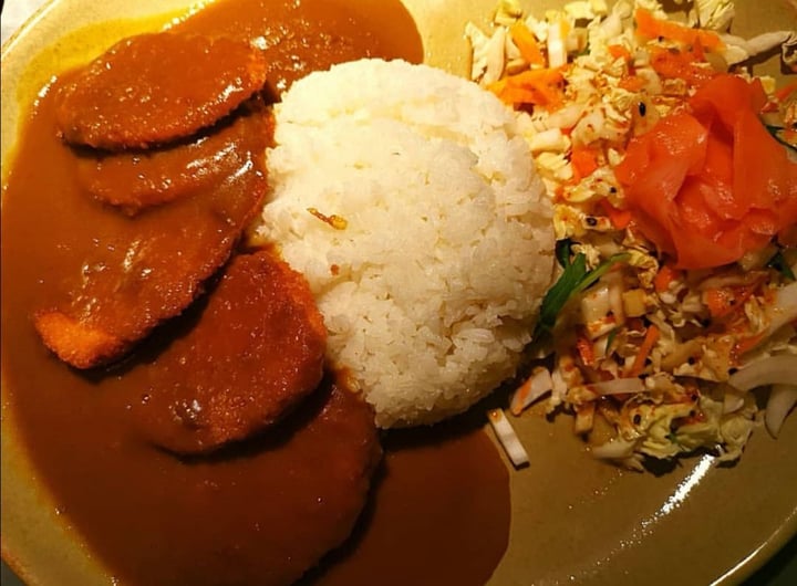 photo of East Street Restaurant Vegan Katsu Curry shared by @theveganlondonfoodie on  02 Apr 2020 - review