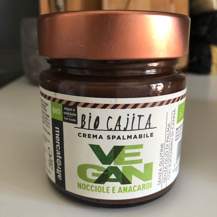 review photo of Altro mercato Bio cajita nocciole e anacardi shared by @elyluv on 10 Jul 2022 - review