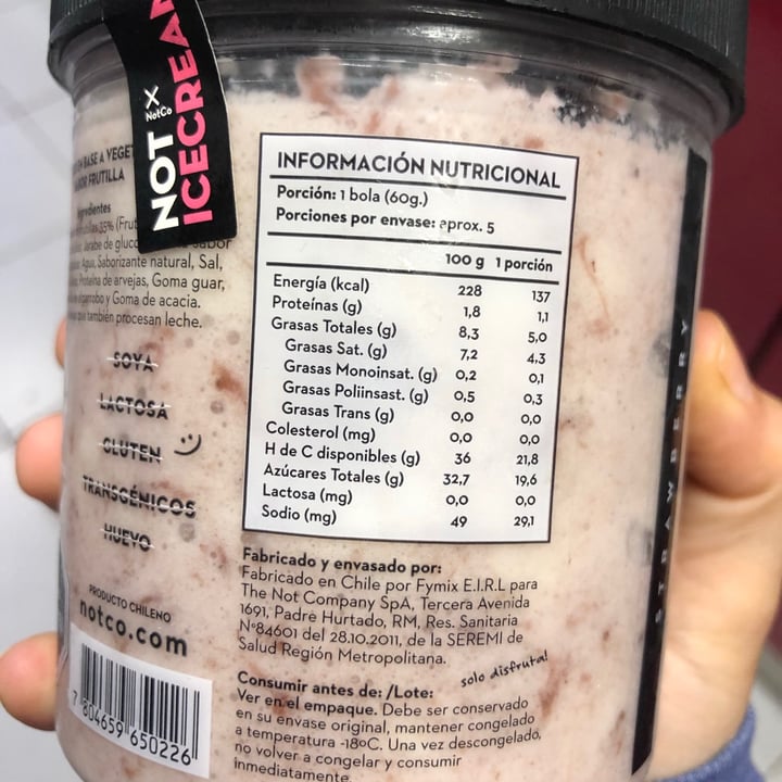 photo of NotCo Not Icecream Strawberries & Cream shared by @betarraguita on  27 Oct 2020 - review