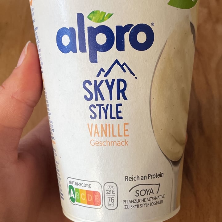 photo of Alpro Alpro Skyr Style Vanille Geschmack shared by @anna6577 on  20 Dec 2021 - review