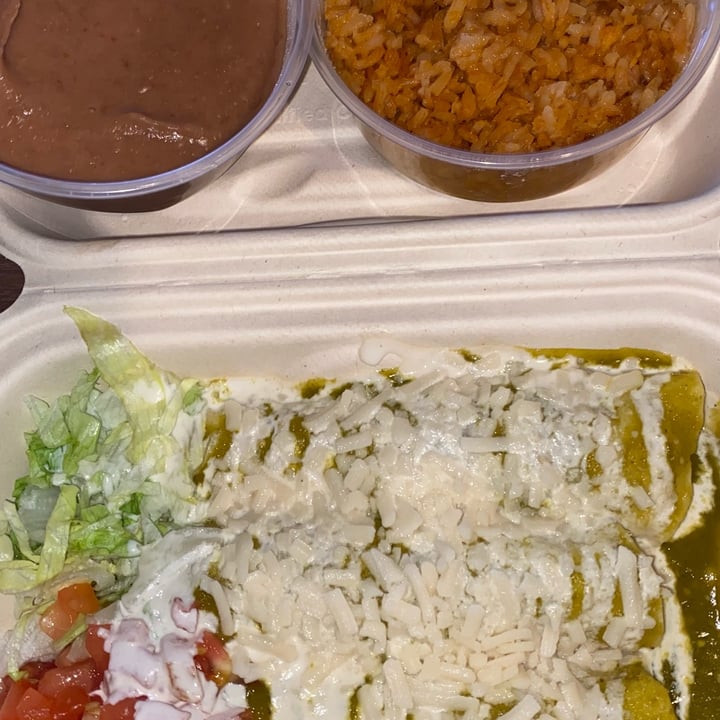 photo of Veegos Enchiladas shared by @kimberlyn on  01 Mar 2022 - review