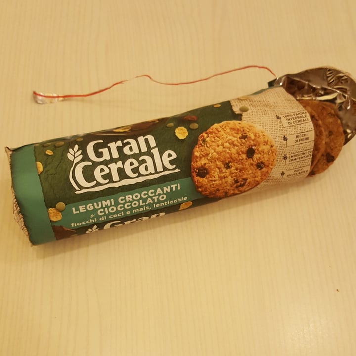 photo of Gran Cereale Biscotti legumi croccanti e cioccolato shared by @vegalle on  26 May 2022 - review