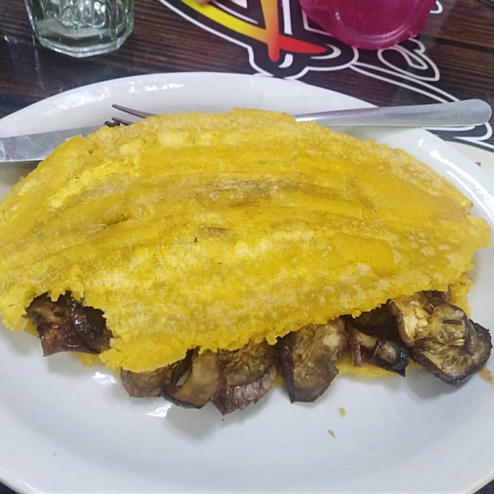 review photo of El Arepazo Venezolano Patacon Super Veggie shared by @angemunoz on 16 Jul 2022 - review