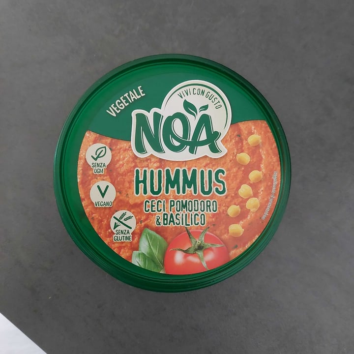 review photo of Exquisa Italia srl Hummus ceci pomodoro & basilico shared by @iltulipanoavento on 13 Mar 2022 - review