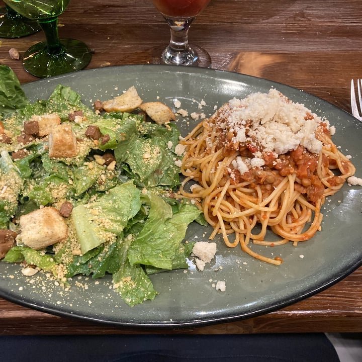 photo of Don Vegan Restaurant - 100% Vegan et Vegetarian - Wine Bar Cocktails spaghetti Bolognaise And Caesar Salad shared by @toad22 on  14 Nov 2022 - review