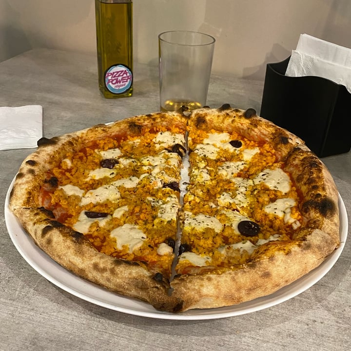 photo of Pizza Power Vegan Nem Frango shared by @marciolaguna on  05 Jul 2022 - review