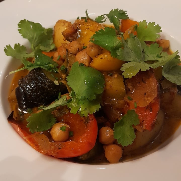 photo of La Bécane à Gaston Spiced Vegetable Tajine With Chickpeas shared by @francesca213 on  09 Oct 2022 - review