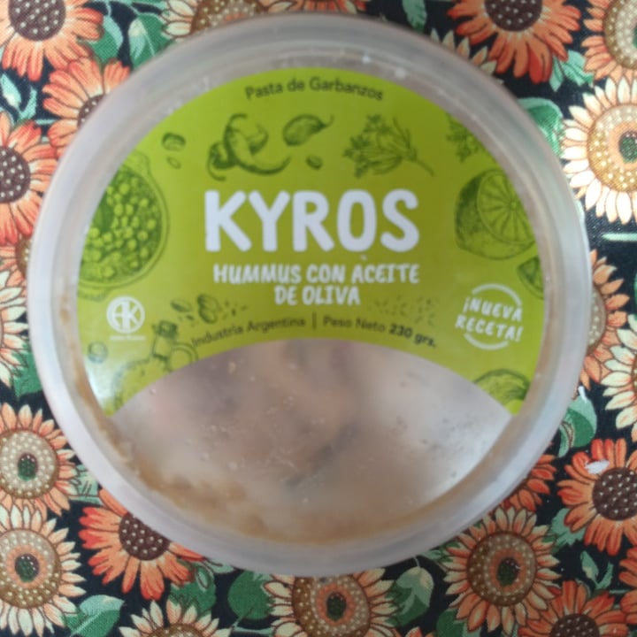 photo of Kyros Hummus con Aceite de Oliva shared by @nadiramos on  13 Nov 2021 - review