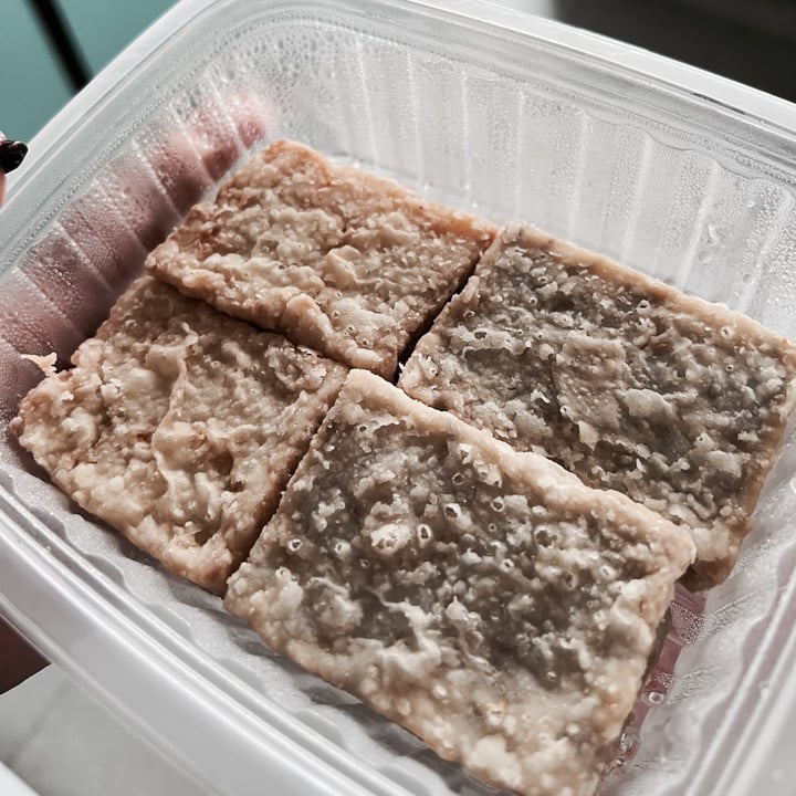 review photo of Nature Cafe Carrot Cake shared by @hollowist on 07 Aug 2022 - review