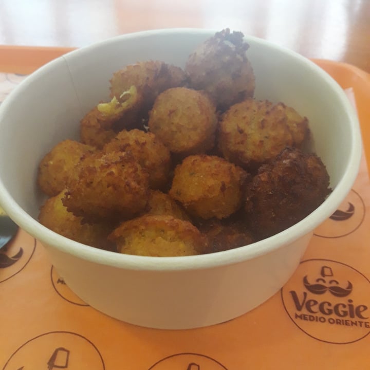 photo of Veggie Medio Oriente Falafel shared by @carito08 on  23 Feb 2021 - review