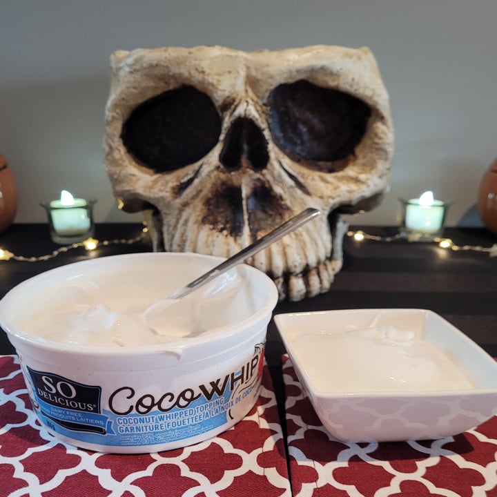 photo of So Delicious Dairy Free Coco Whip shared by @veganonvanisle on  02 Oct 2021 - review