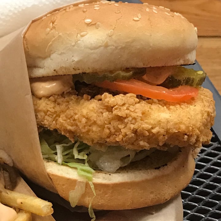 photo of Nice Guys 100% Vegan Premium Chick Burger shared by @rocior on  06 Aug 2022 - review